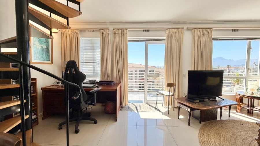 3 Bedroom Property for Sale in Harbour Island Western Cape